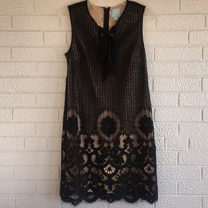 Black and nude lace shift dress Size 0
